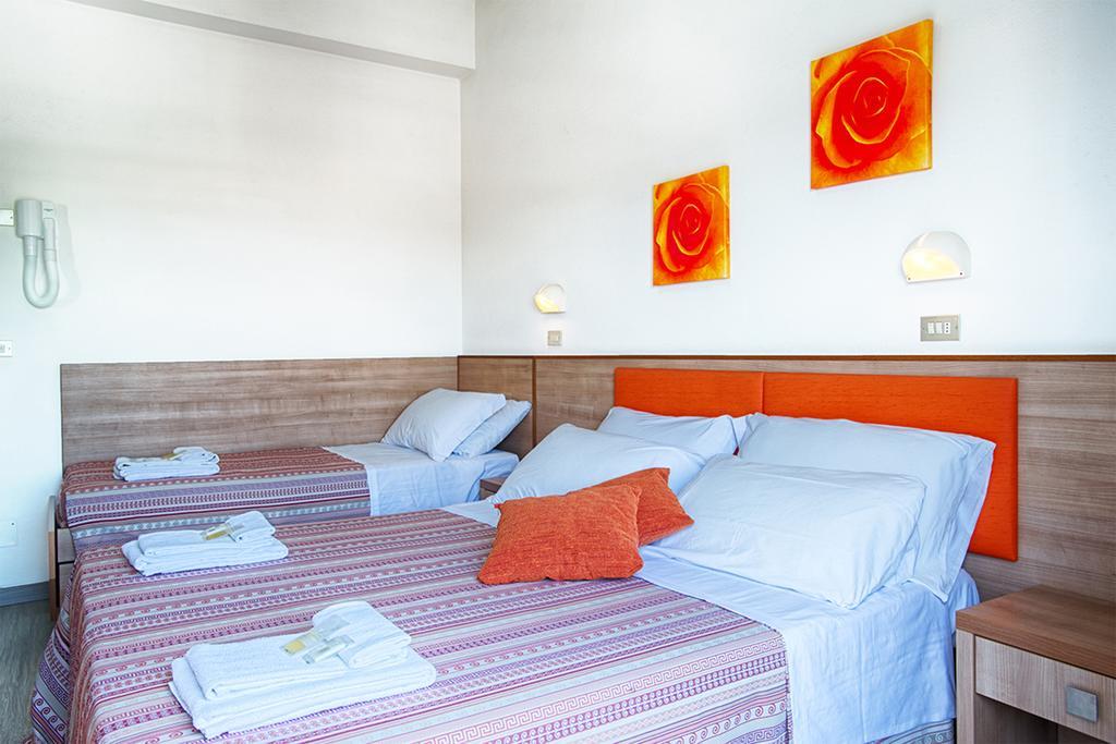 B&B Hotel Serenita Белариа-Игеа Марина Екстериор снимка