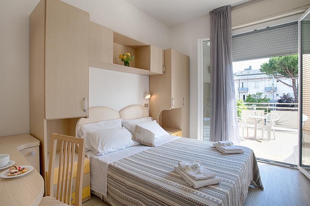 B&B Hotel Serenita Белариа-Игеа Марина Екстериор снимка