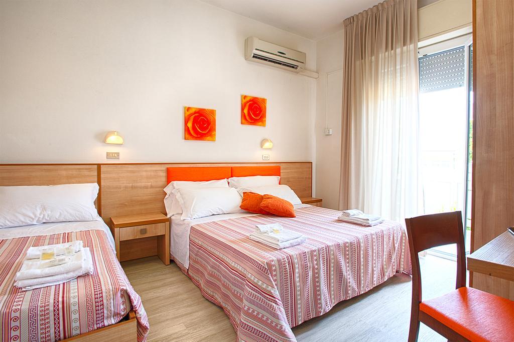 B&B Hotel Serenita Белариа-Игеа Марина Екстериор снимка