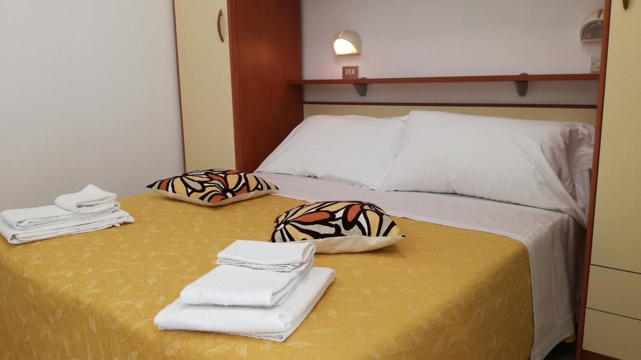 B&B Hotel Serenita Белариа-Игеа Марина Екстериор снимка